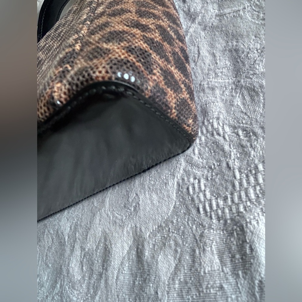 Loewe Leopard Enamel Leather Cosmetic Bag - Picture 7 of 11